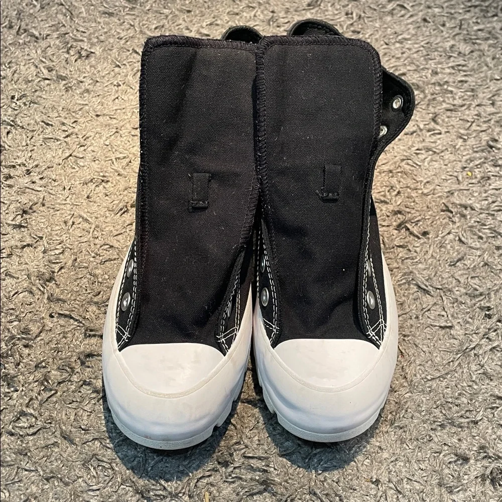 Converse Chuck Taylor platform